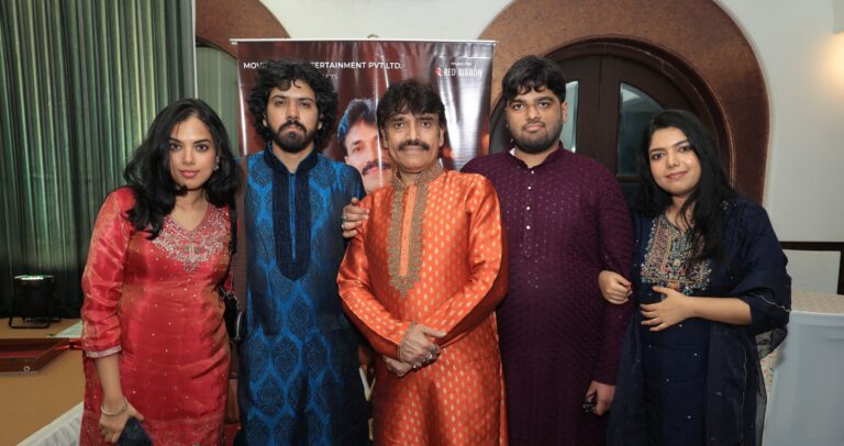 सूफियाना एहसासों से सराबोर ‘मुझ में तू’, उस्ताद ग़ुलाम अब्बास खान ने फिर जीता दिल